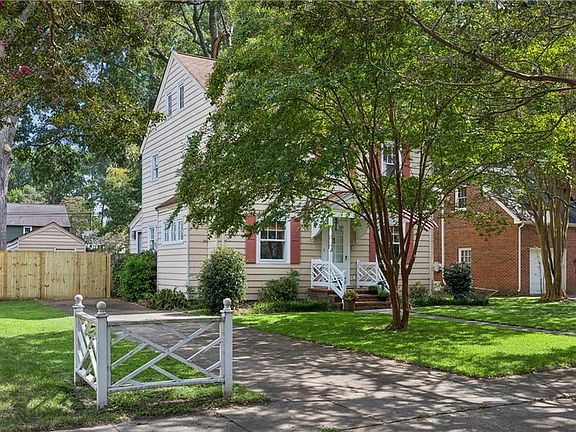 3rd image of 40 Westover Rd