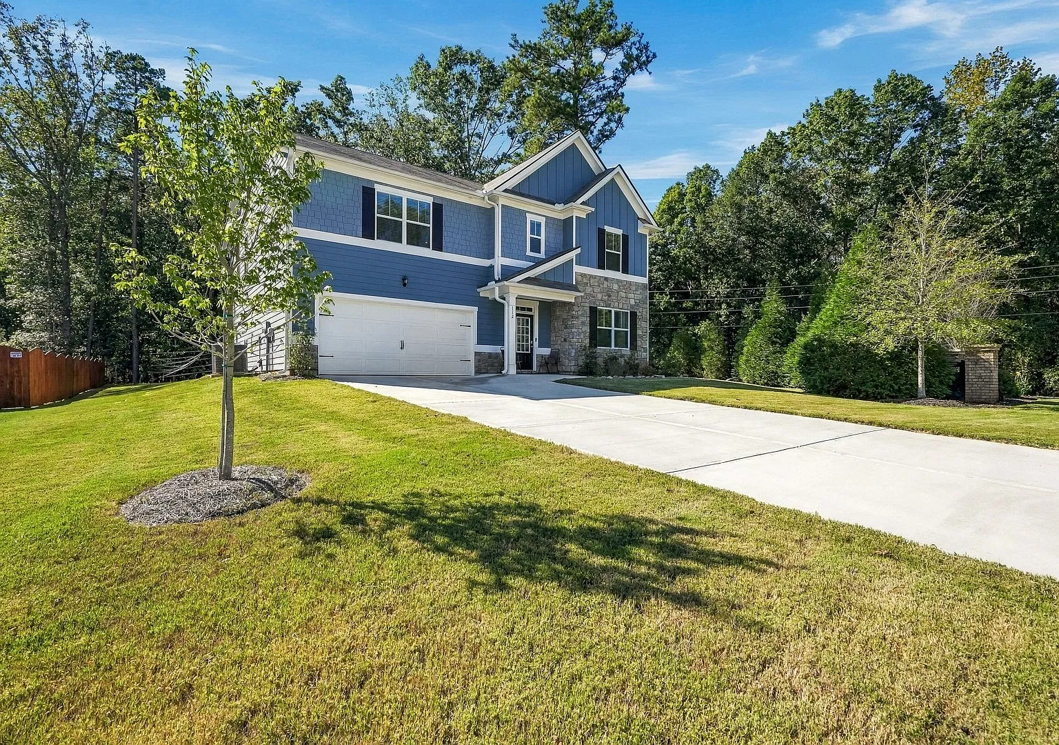 5 bed, 3209 sqft, $2,950 — Photo 4