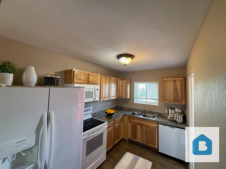 2511 W Uintah St. — Photo 9