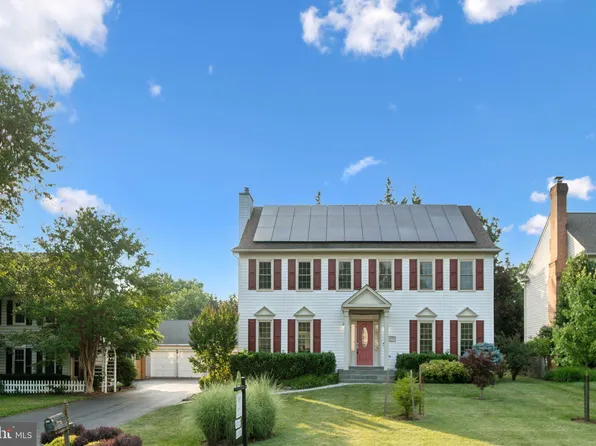 16807 Chestnut St, Gaithersburg, MD 20877