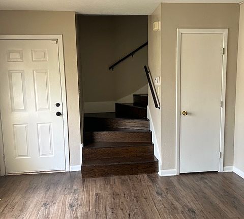 3rd image of 1205 Vinyard Ct #A