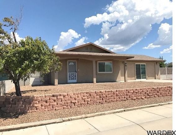 1st image of 3274 N Yuma St