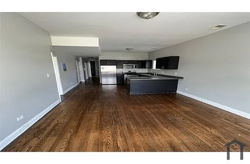 437 W Marquette Rd Photo 1