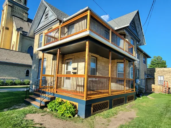 207 N 6th St Unit 1, Watertown, WI 53094