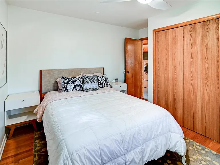 4746 Lafayette Dr — Photo 48