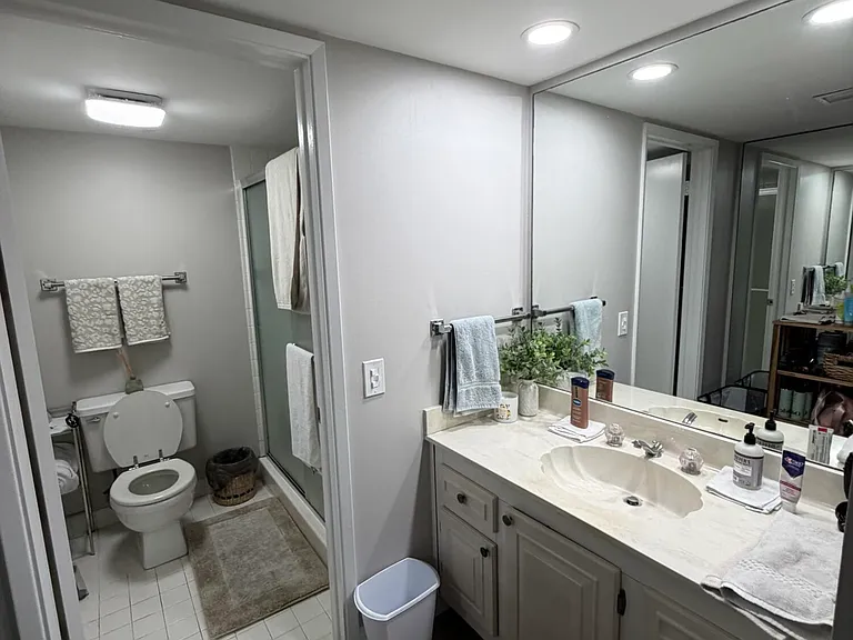 2613 Nassau Bnd #B1 — Photo 10