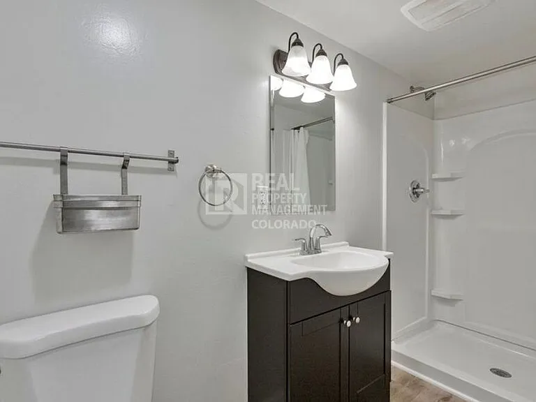 9911 Aftonwood St — Photo 20