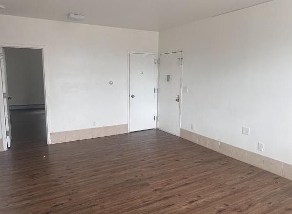 4th image of 104 Montgomery St APT 17