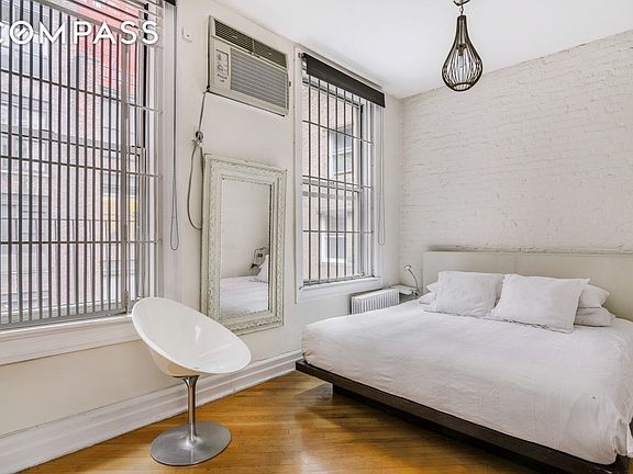 3rd image of 9 W 19th St Fl 5