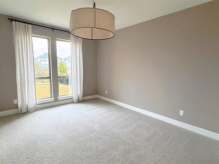 5603 Logan Ridge Ln — Photo 26