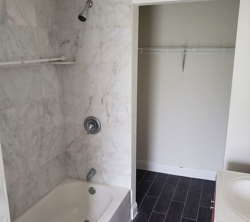 2nd image of 1301 Deer Run Rd APT 5