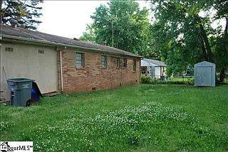 3rd image of 302 Blossom Dr