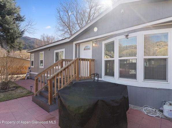 1204 Hollybrook Ln, Glenwood Springs, CO 81601