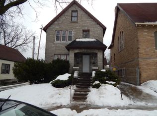 117 E Chambers St #A, Milwaukee, WI 53212