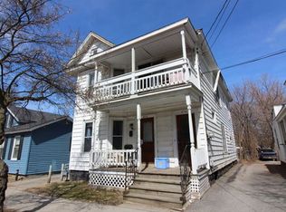 372-374 North St, Burlington, VT 05401