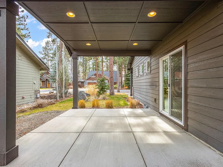 952 Timber Pine Dr — Photo 31