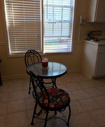 4th image of 322 Southbank Dr