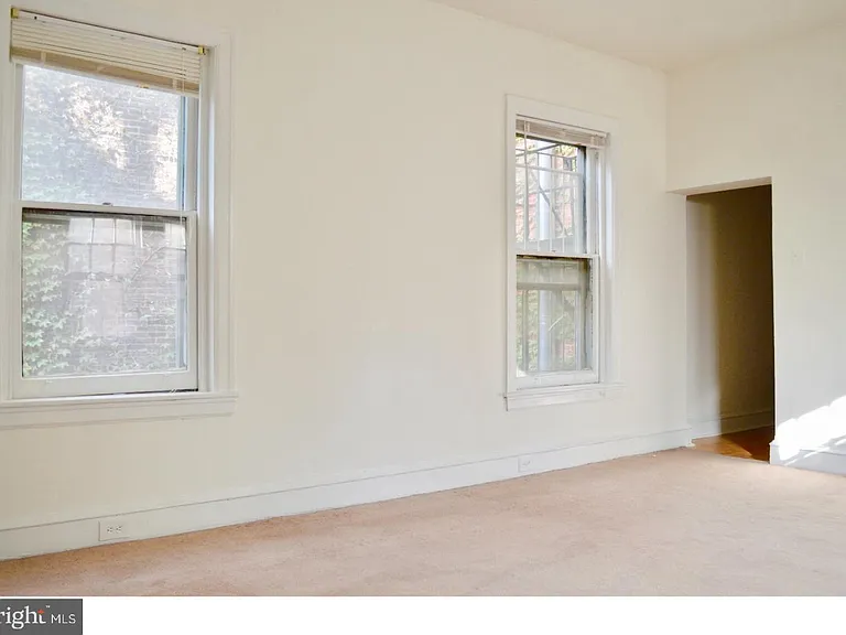 332-34 S 17th St #3C — Photo 9