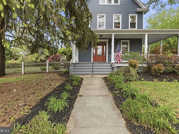 4th image of 3814 Fleetwood Ave