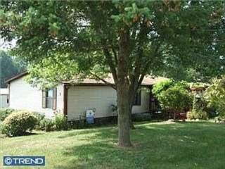 2nd image of 2 Larch Dr