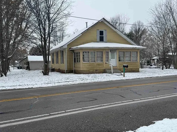 401 W Brummitt St, Owensville, IN 47665