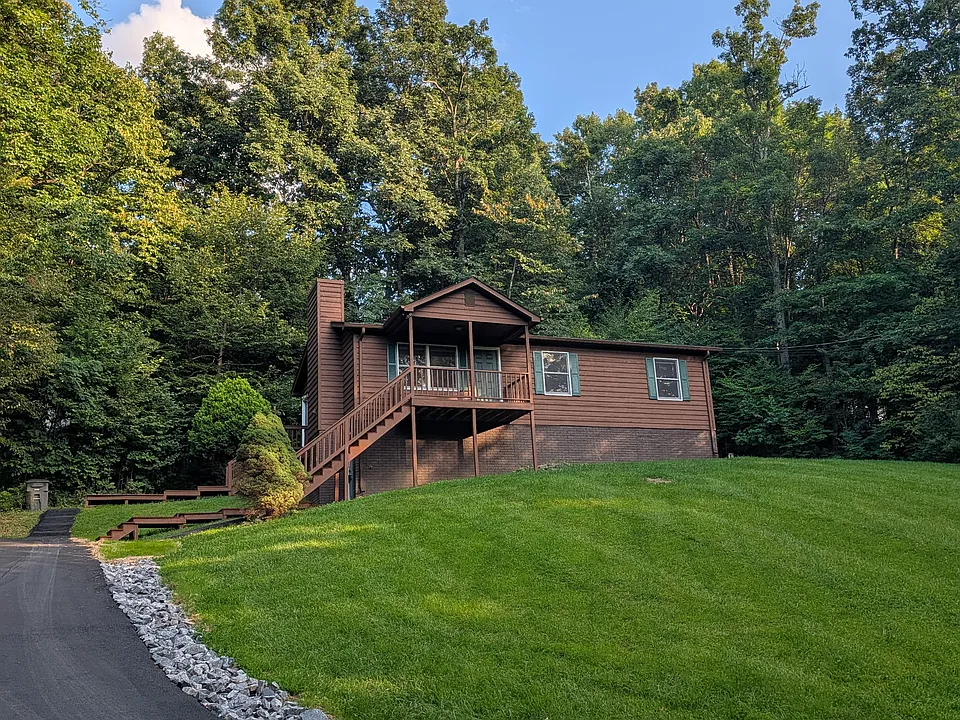 270 Parkside Rd