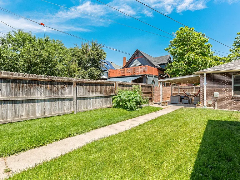 Large, private, fenced yard, perfect for dogs!