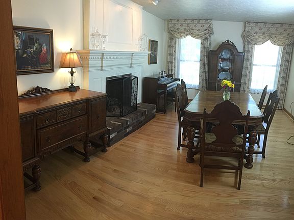 3rd image of 6339 Longwood Dr