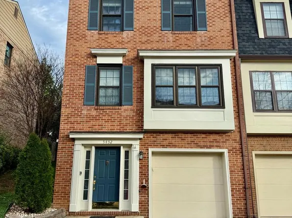 5452 Barrister Pl, Alexandria, VA 22304
