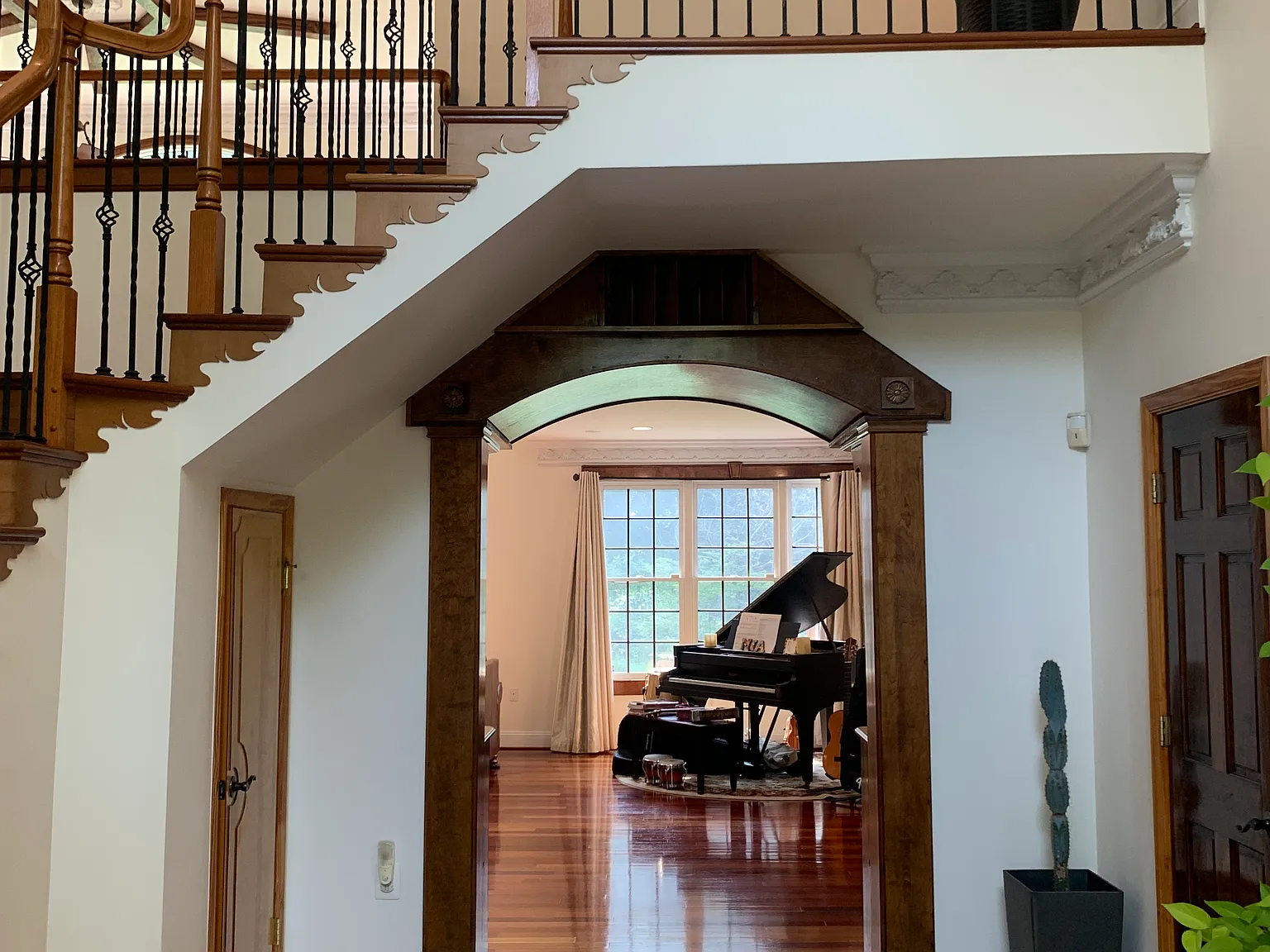 5 bed, 7114 sqft, $6,500 — Photo 4
