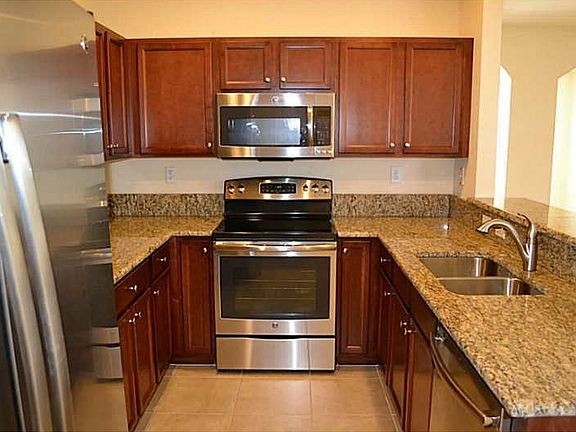 4th image of 16950 SW 90th St