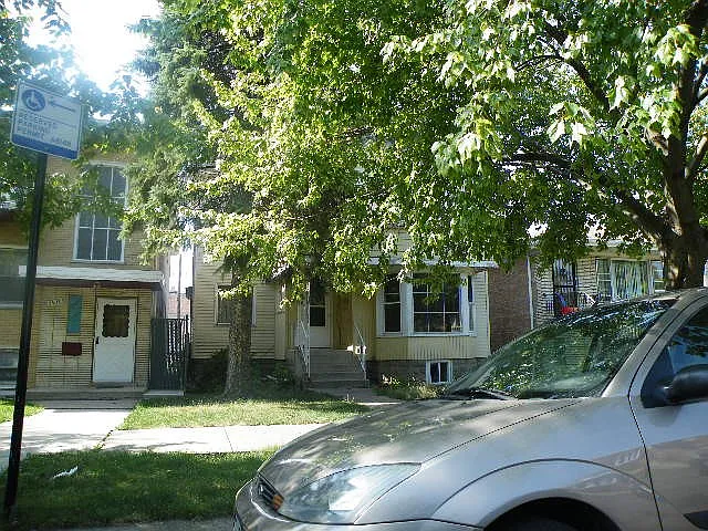 3521 W 64th St photo 1
