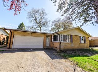 4331 Mann St, Oak Forest, IL