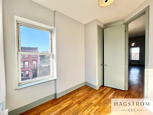 Rented by Hagstrom Management Inc | media 8