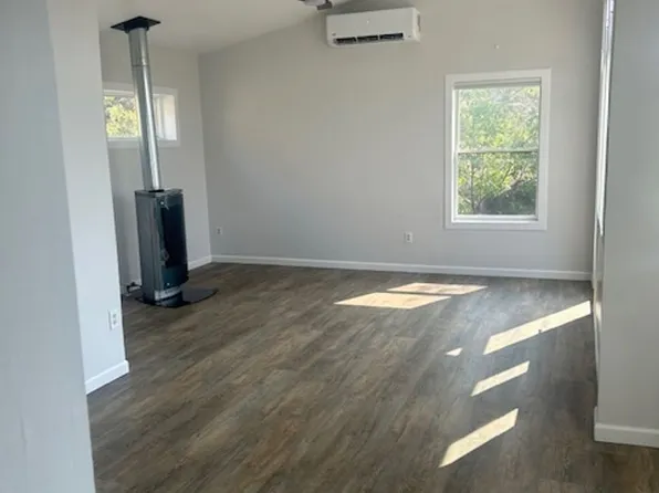 1125 Henry Rd, Billings, MT 59102