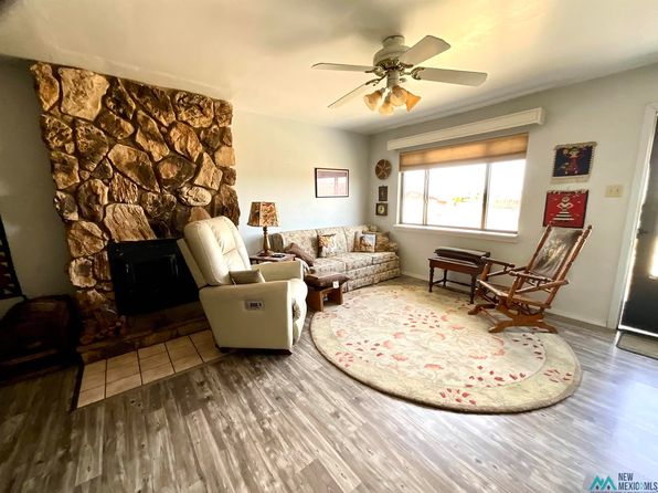 28 S La Chee Dr, Yatahey, NM 87375