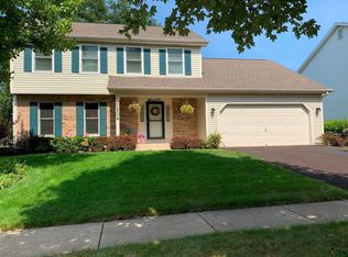1904 Cambridge Dr, Saint Charles, IL 60174