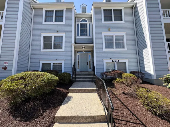 12212 Eagles Nest Ct APT H, Germantown, MD 20874