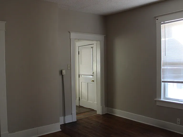 713 Pottawatomie St — Photo 5