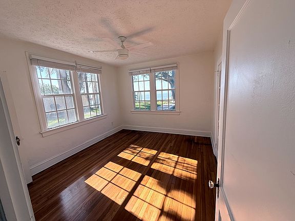 3rd image of 830 Lasalle St APT 1