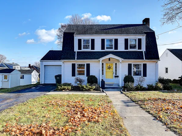 76 Longvue Drive, Wethersfield, CT 06109