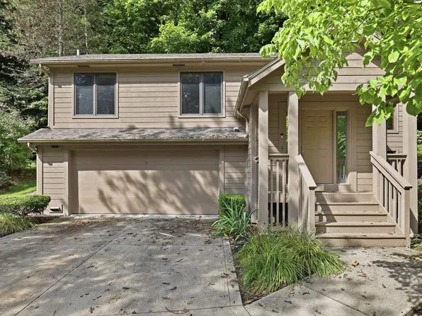 1621 N Little River Ct, Huntington, IN 46750