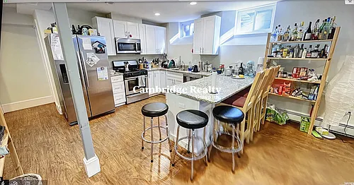 231 Norfolk St #1T Photo 1