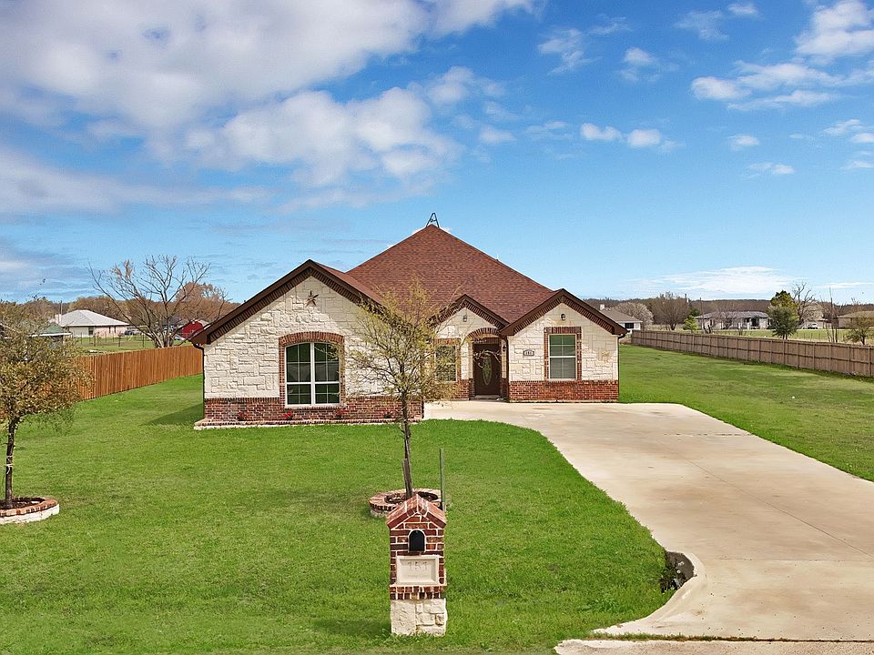 1st image of 151 Crump Cir