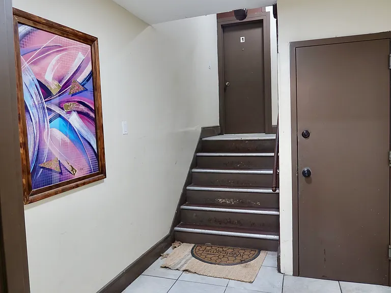 27 Gray St #2 — Photo 13