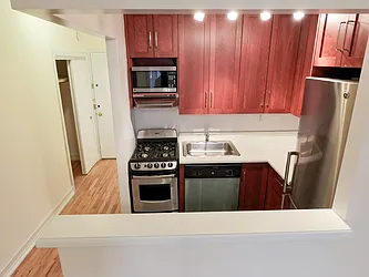 Rented by Urban Real Estate Inc