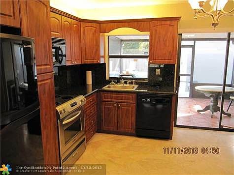 5th image of 3226 McKinley St