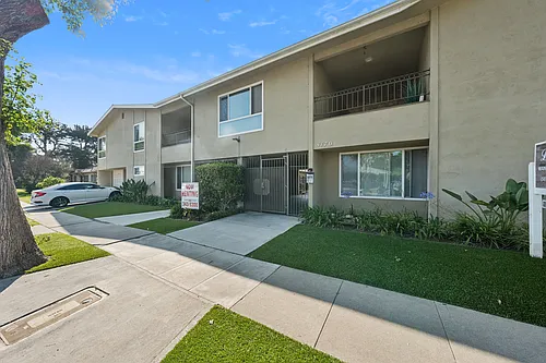 4170 E Jacinto Way #105 Photo 1