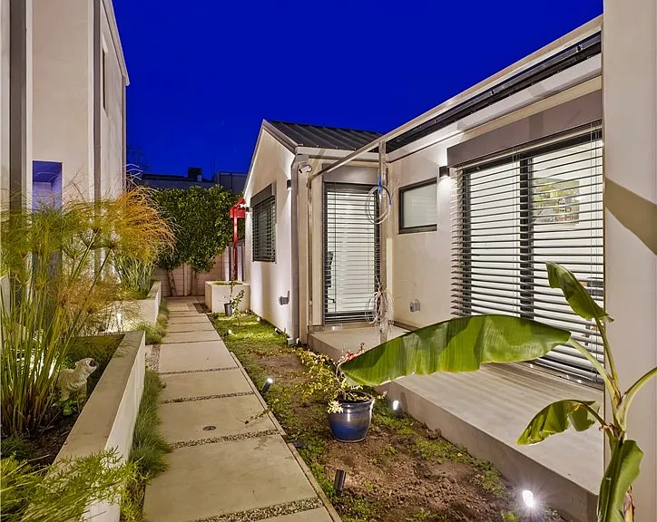12527 Wagner St — Photo 37