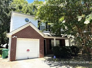 7066 Ravenwood Ln, Lithonia, GA 30038